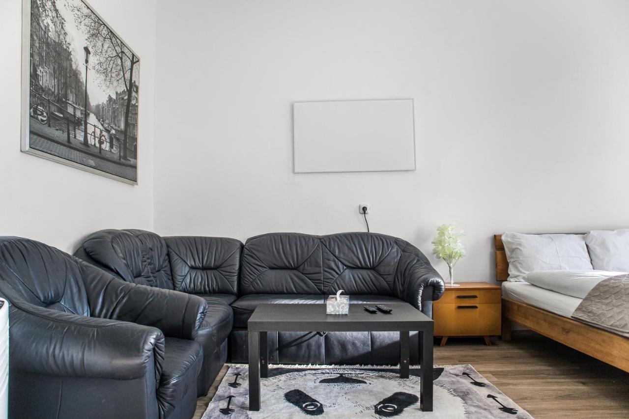 Cozy 1Br Apt. Near Millenium Tower & Danube River Appartement Wenen Buitenkant foto